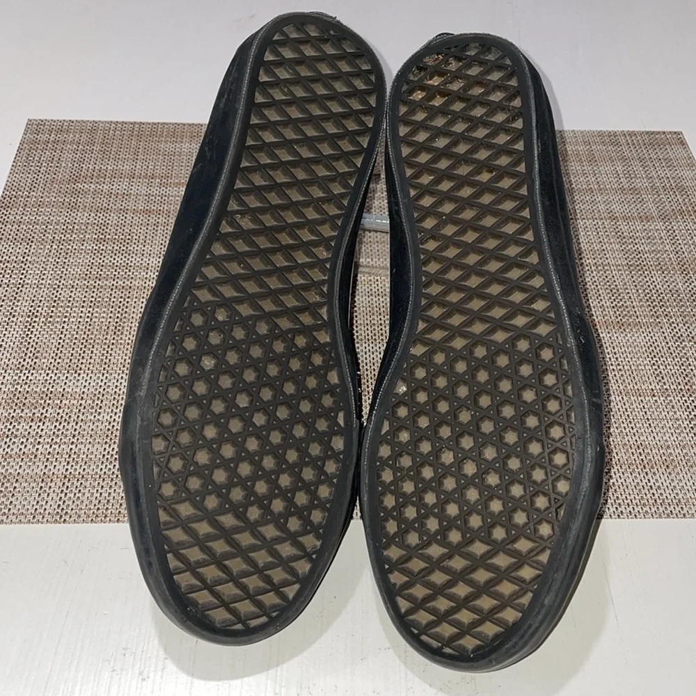 Vans Sk8-Mid in nylon and suede. Men's 9.5. Like new condition. Skate to create! - Picture 8 of 16